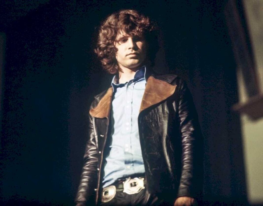 jim-morrison-cumpliria-80-anos:-mitos,-misterios-y-secretos-de-una-vida-de-drogas,-sexo-y-rock