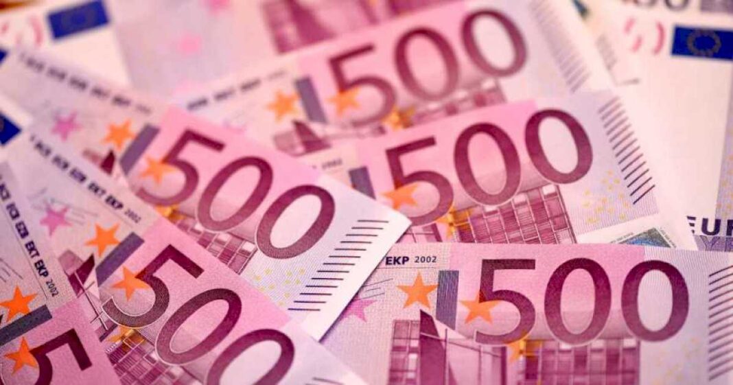 euro-hoy:-a-cuanto-cotiza-este-lunes-25-de-diciembre