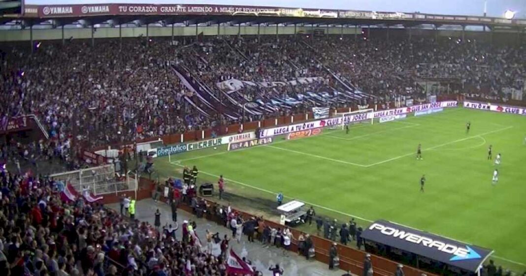 el-tajante-comunicado-de-lanus-despues-ante-el-supuesto-interes-del-chelsea-en-convertirlo-en-una-sociedad-anonima-deportiva