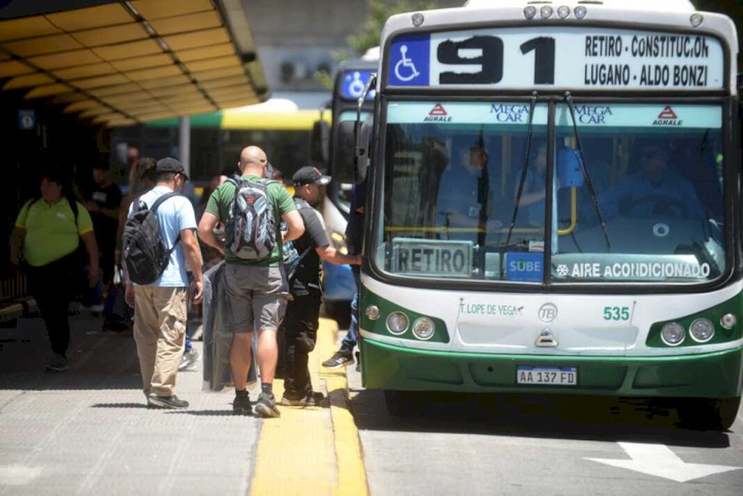 colectivos,-subte,-peajes,-prepagas,-alquileres:-todos-los-aumentos-que-se-vienen-a-partir-de-enero-de-2024