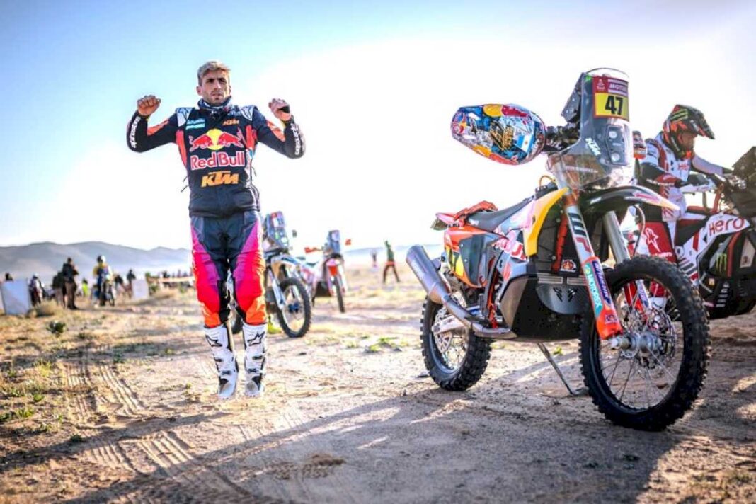 rally-dakar-2024:-kevin-benavides,-el-campeon-que-se-fracturo-hace-un-mes-y-gano-una-etapa-en-el-desierto