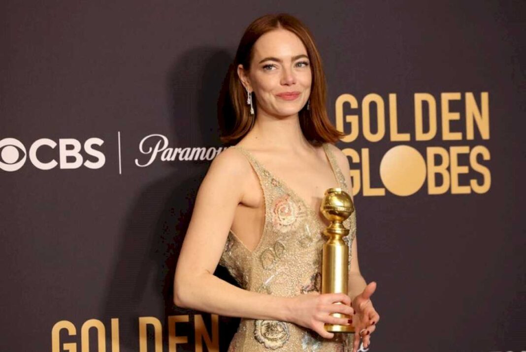 bella-baxter,-la-deliciosa-y-audaz-criatura-que-pario-emma-stone-y-la-puede-llevar-al-oscar