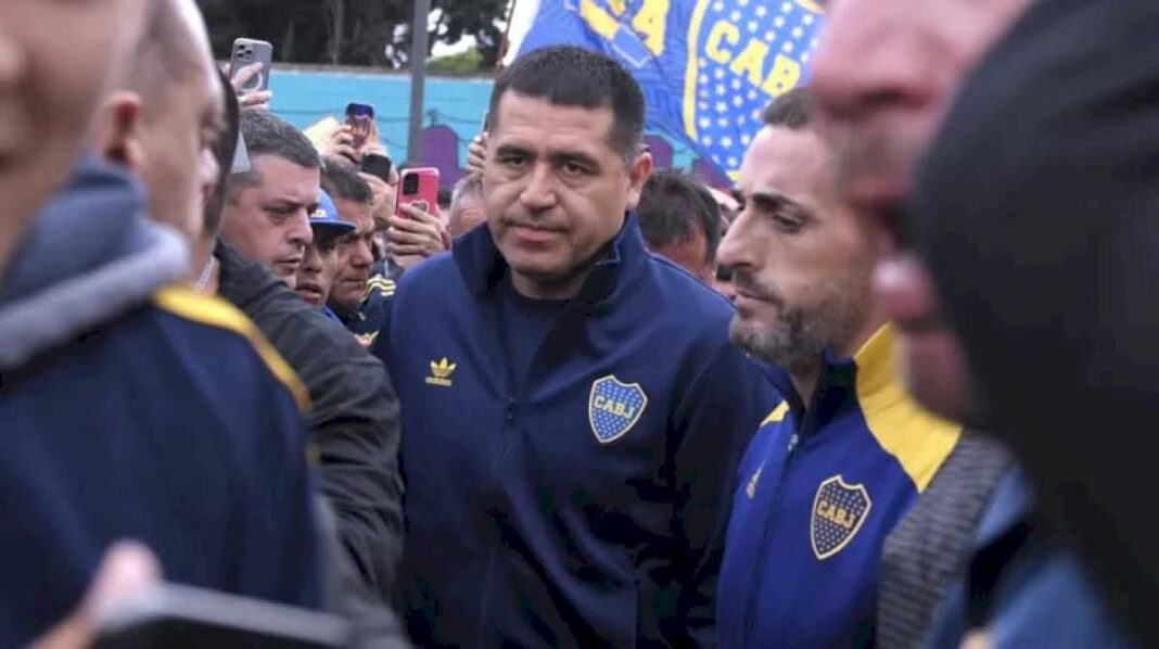 la-noticia-que-molesto-a-juan-roman-riquelme-y-a-los-hinchas-de-boca-antes-del-partido-contra-sarmiento