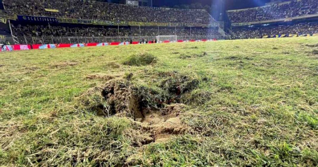 que-paso-con-las-canchas-del-futbol-argentino:-del-potrero-de-rosario-central-a-los-casos-de-racing-y-velez