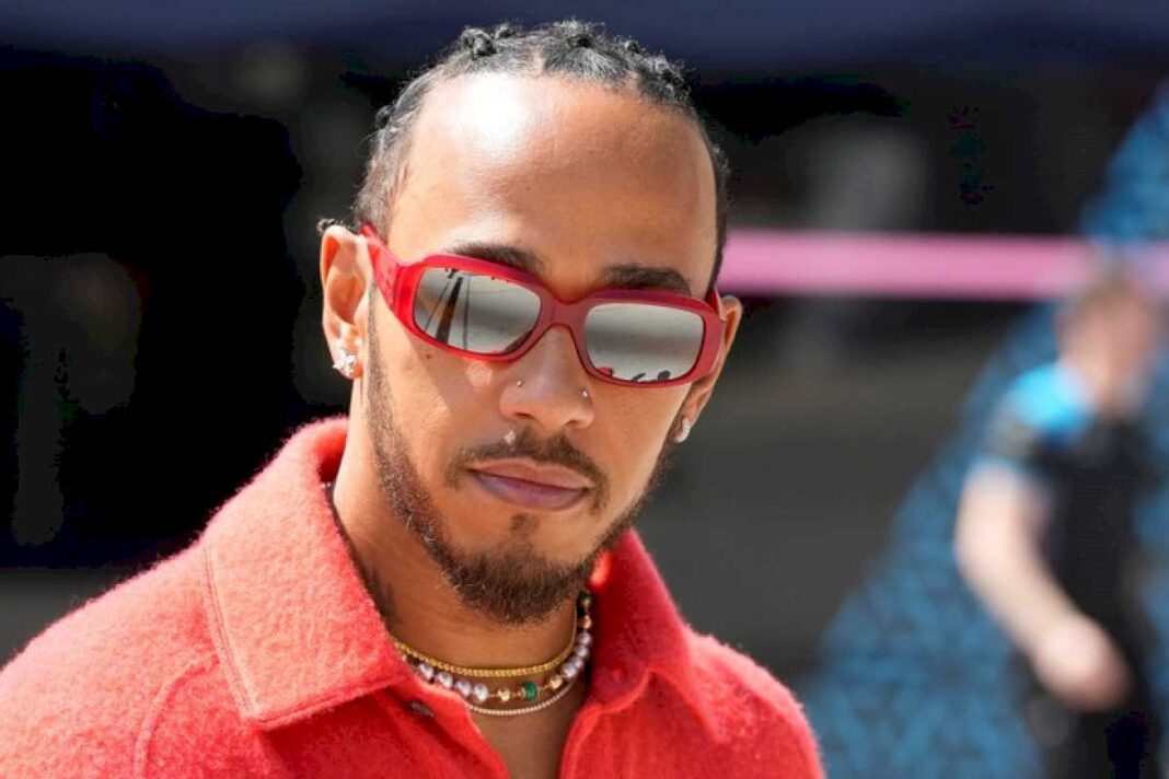 hamilton-a-ferrari?-shock-en-la-formula-1-por-la-posible-llegada-del-britanico-a-la-escuderia-italiana