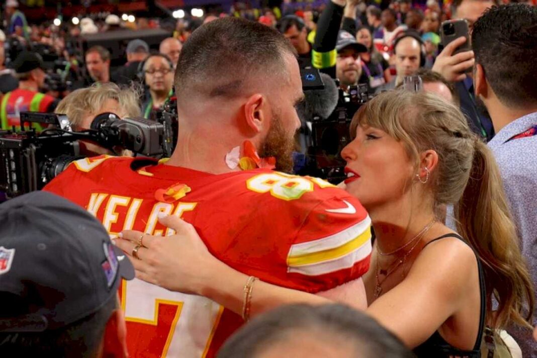 un-video-revela-que-se-dijeron-taylor-swift-y-travis-kelce-en-el-festejo-del-super-bowl