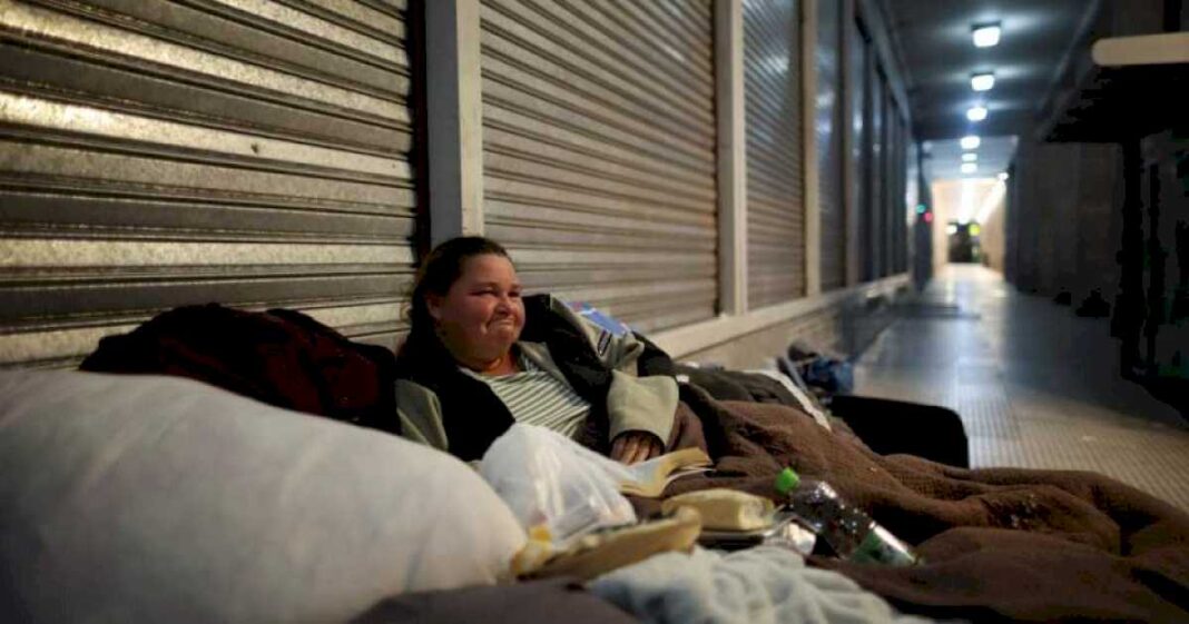 segun-la-uca,-en-enero-la-pobreza-habria-alcanzado-el-mayor-valor-en-20-anos:-57%