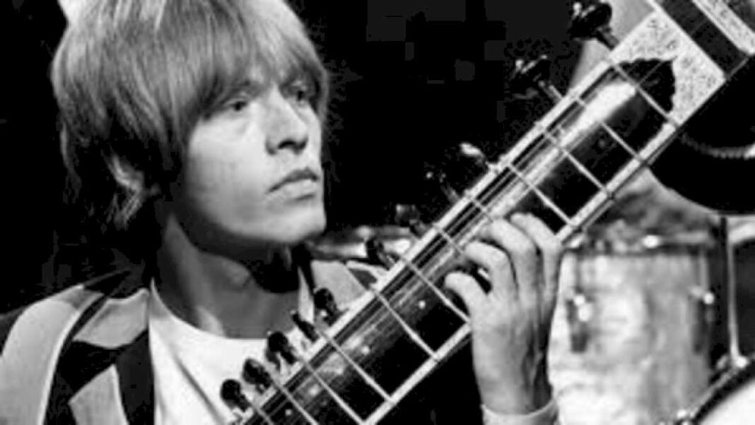 brian-jones:-el-lider-stone-que-perdio-su-lugar-con-mick-jagger-y-keith-richards-y-murio-despues-de-que-lo-echaran-de-la-banda