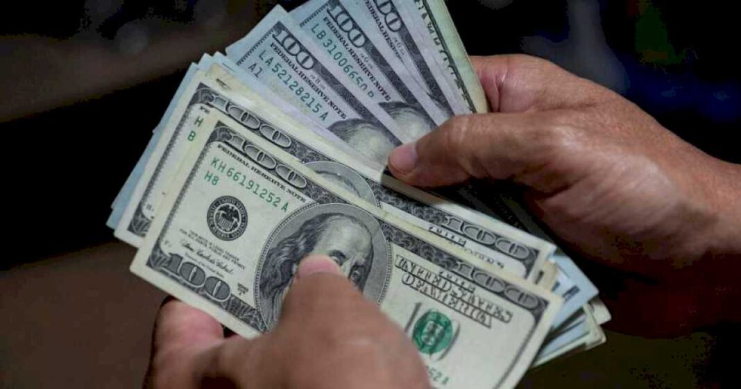 dolar-blue-hoy:-a-cuanto-cotiza-este-miercoles-10-de-abril