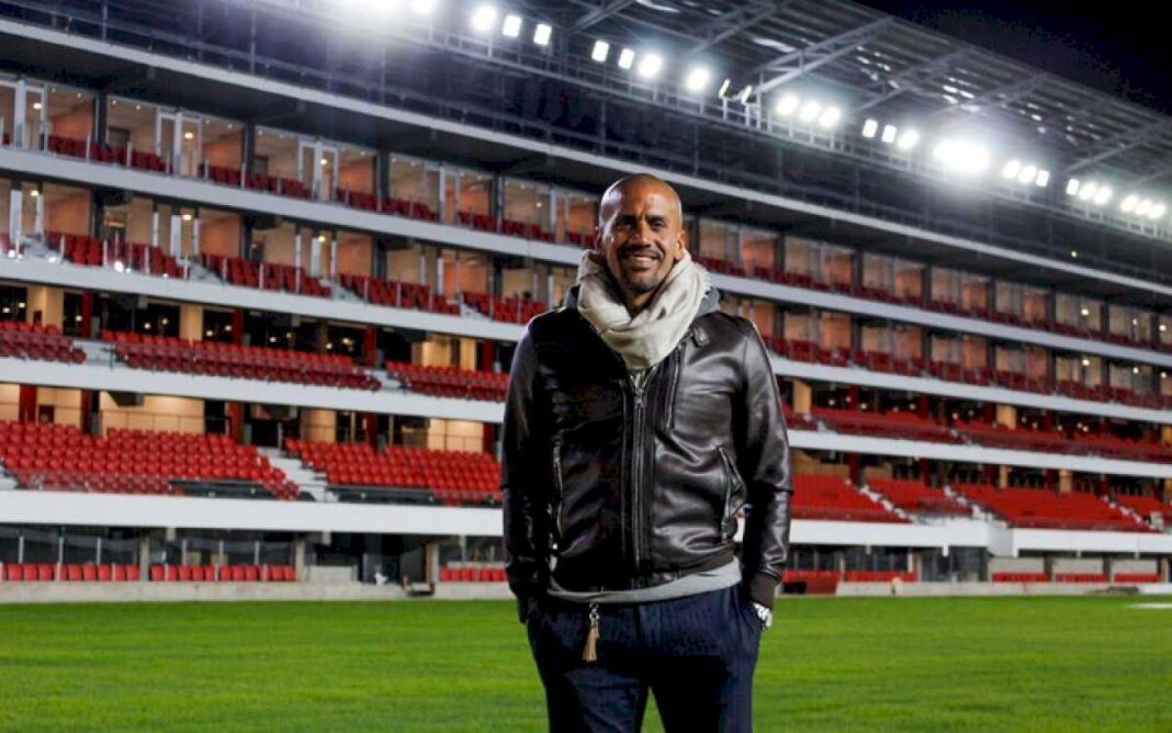 juan-sebastian-veron-vuelve-a-la-carga-con-las-sociedades-anonimas-deportivas-y-avisa:-nadie-va-a-comprar-a-estudiantes