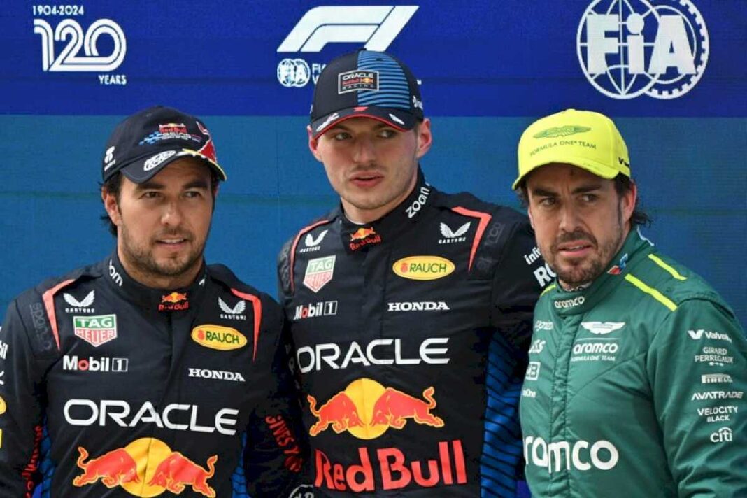 formula-1-en-china:-carlos-sainz-se-dio-un-fuerte-golpe-con-la-ferrari-en-la-clasificacion,-pero-lo-mandaron-de-regreso-a-la-pista