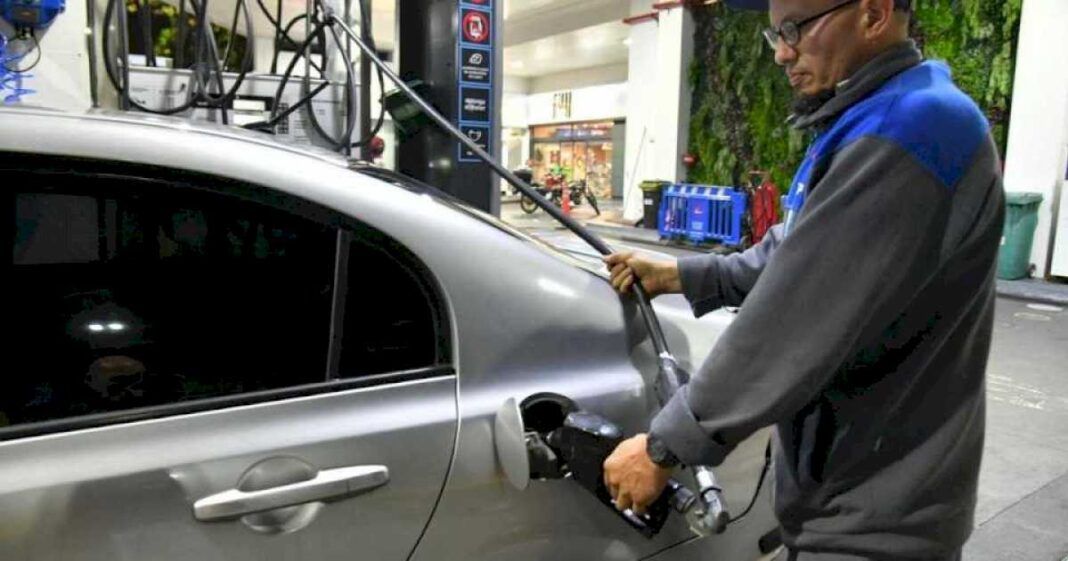 aumenta-la-nafta-y-el-gasoil-entre-4%-y-5%,-pese-a-que-se-congelaron-los-impuestos-a-los-combustibles