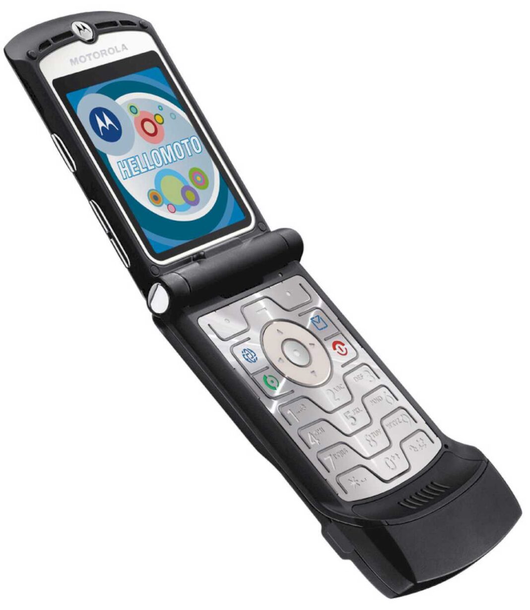 del-iconico-v3-al-nuevo-razr-50-ultra:-la-evolucion-de-los-celulares-plegables-de-motorola