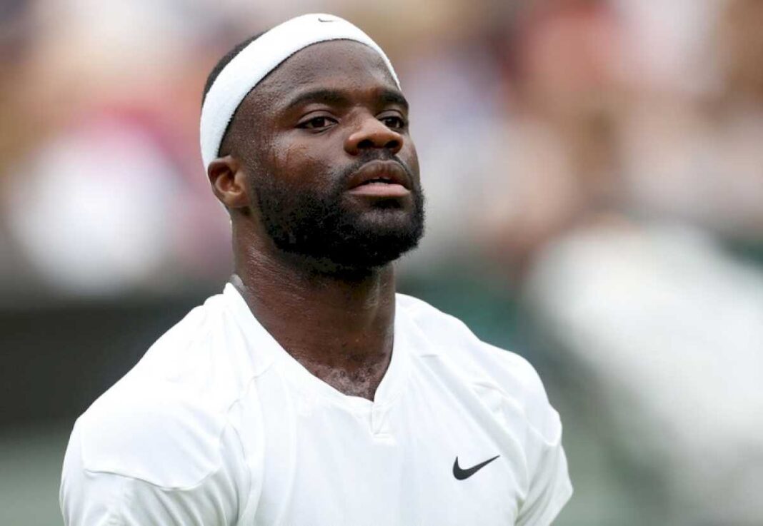 wimbledon,-hoy,-dia-5:-carlos-alcaraz-lucha-con-frances-tiafoe-en-busca-de-los-octavos,-en-la-previa-de-sinner