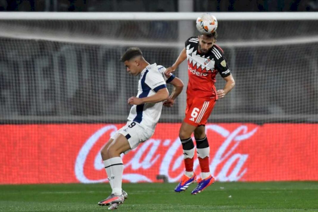 maxi-meza,-un-todoterreno-para-el-river-de-marcelo-gallardo:-como-fue-su-primer-entrenamiento-y-cuando-debutaria