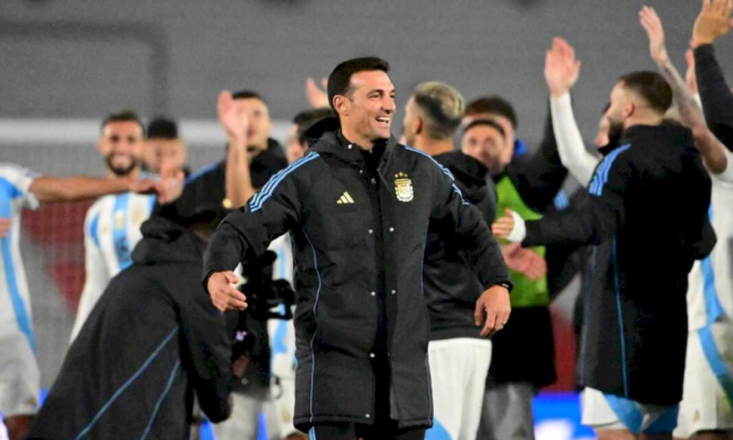 scaloni-hizo-autocritica-por-el-nivel-del-equipo-en-el-primer-tiempo-y-advirtio:-no-creo-que-seamos-superiores-al-resto,-esta-todo-muy-parejo