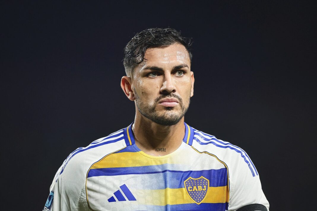 Logo de la Copa Libertadores 2026 y escudos de los equipos argentinos participantes