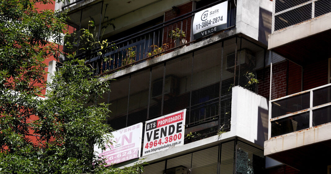 Gráfico de evolución de consultas de crédito hipotecario y precios inmobiliarios en el Gran Buenos Aires