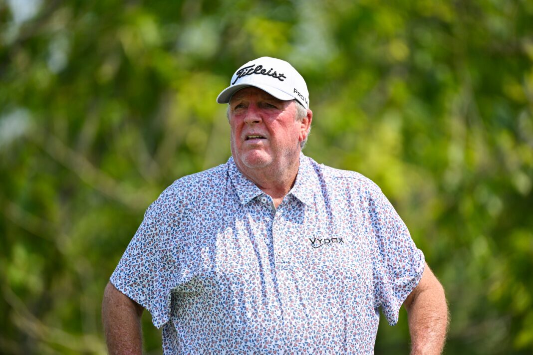 Mark Calcavecchia, ex campeón de golf, durante un torneo anterior.