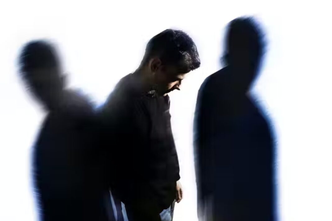 Ilustración de una persona reflexionando sobre el trastorno límite de la personalidad