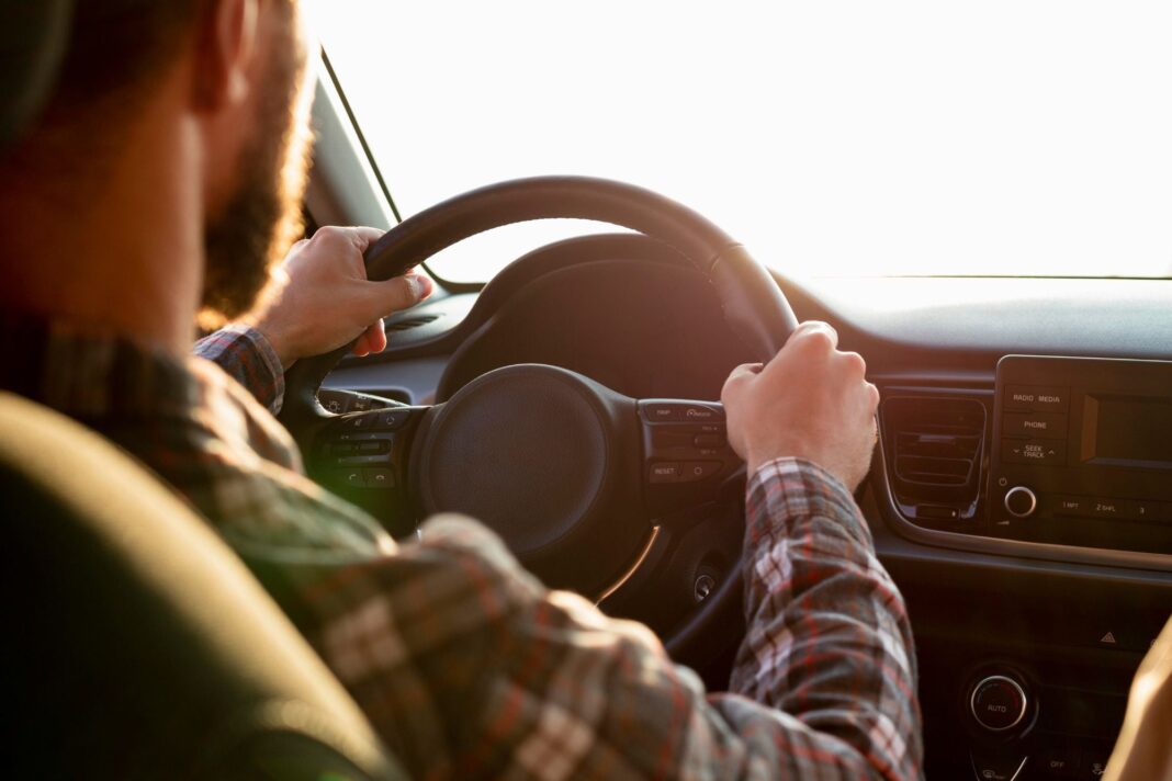 Licencia de conducir del estado de Texas con la leyenda 'Término Limitado' visible.