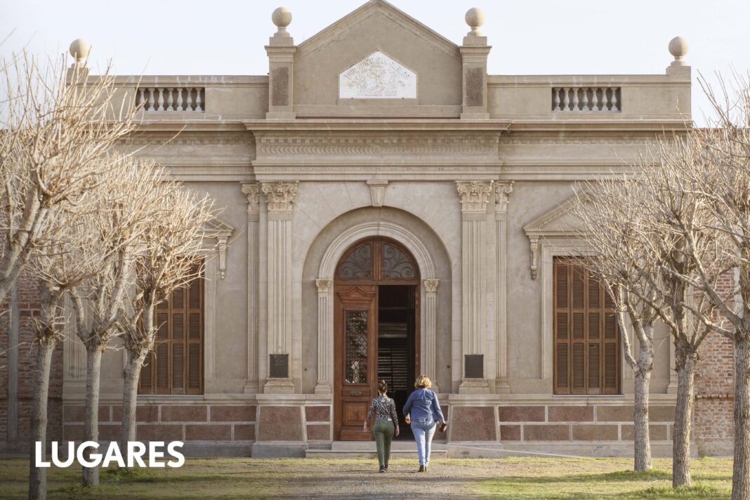 Vista aérea o panorámica de una de las localidades de San Carlos en la provincia de Santa Fe, Argentina.