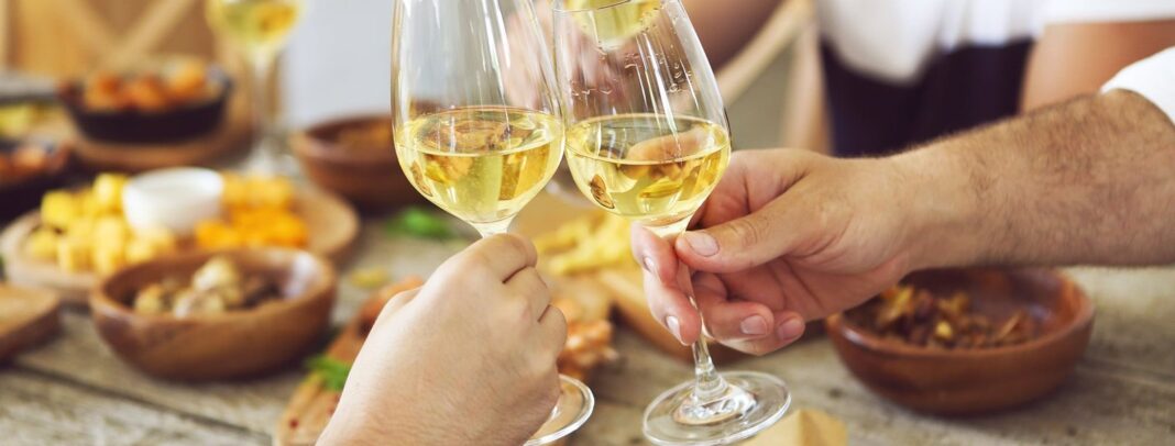 Botellas de vino Chardonnay argentino