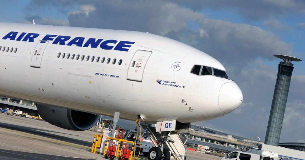 Avión Airbus A330 de Air France en pista