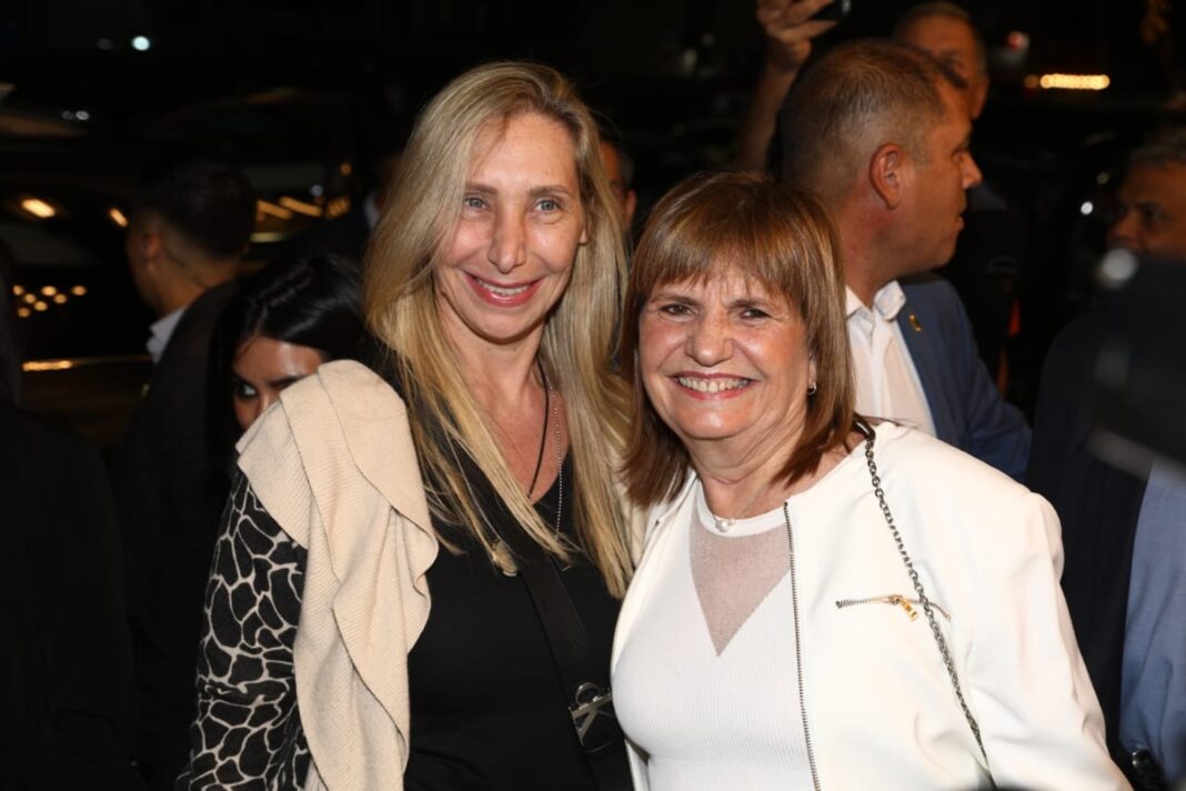 Karina Milei y Patricia Bullrich en un evento oficial