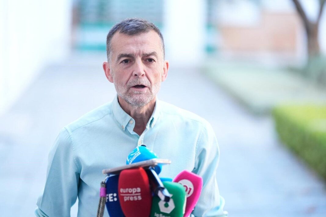 Antonio Maíllo en el Parlamento andaluz
