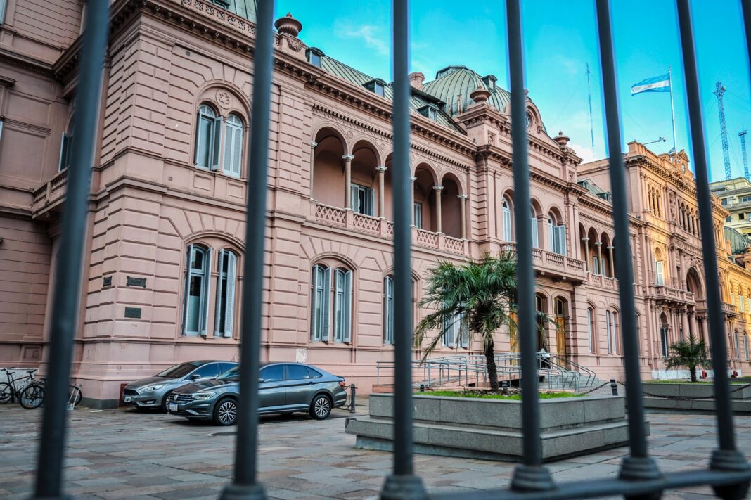 Reunión entre Javier Milei y Guillermo Adorni en la Casa Rosada