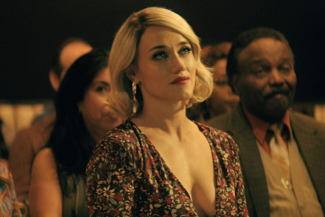 Collage de estrenos de Netflix en mayo 2025 con Caro Pardíaco, Lucrecia Martel y los hermanos Duffer