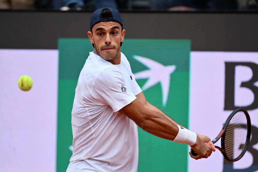 Cancha de polvo de ladrillo del Stade Roland Garros en París durante el torneo