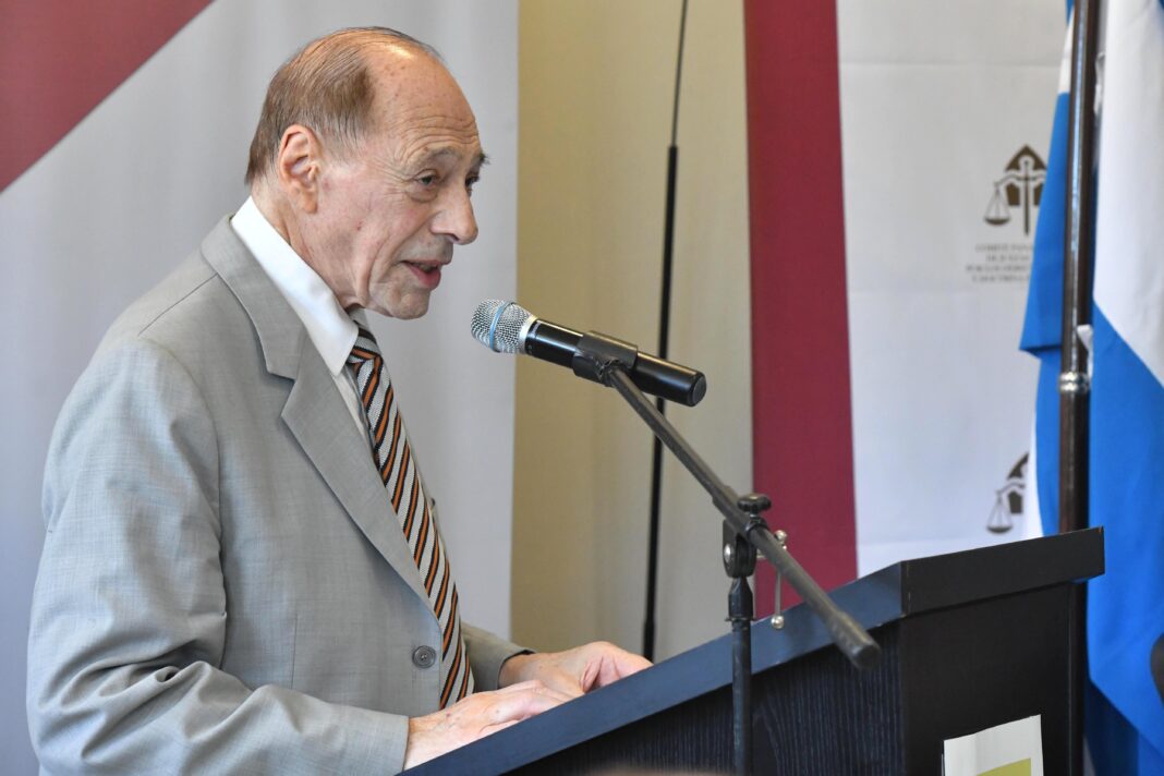 Eugenio Zaffaroni, exjuez de la Corte Suprema, en una conferencia de prensa