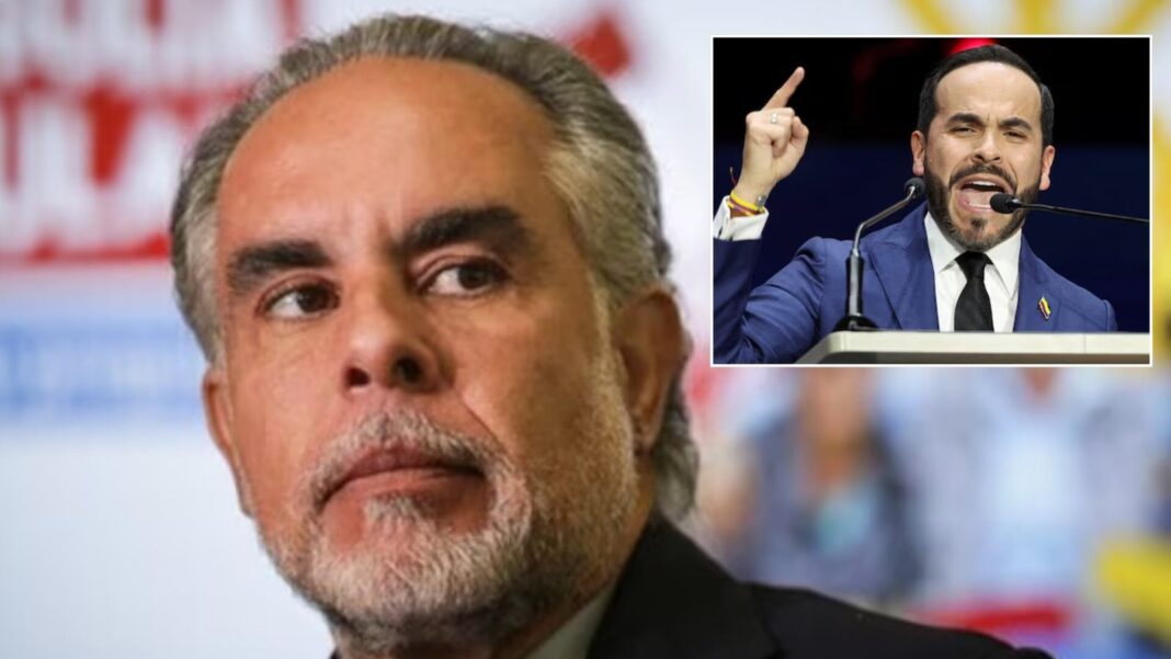 Abelardo de la Espriella durante entrevista