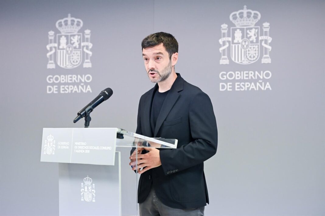Entrega de las Cruces de Oro de la Orden Civil de la Solidaridad Social en el Ministerio de Derechos Sociales