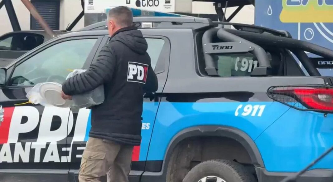 Allanamiento policial en departamento del Puerto de Santa Fe