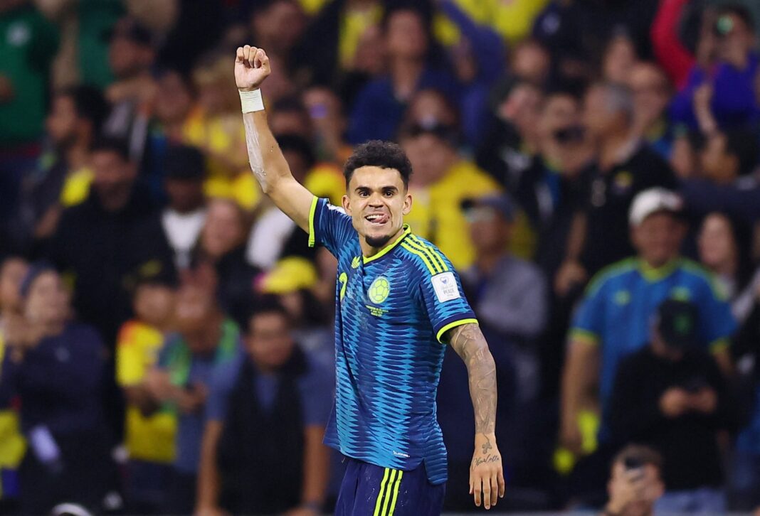Luis Díaz celebrando un gol con la selección colombiana