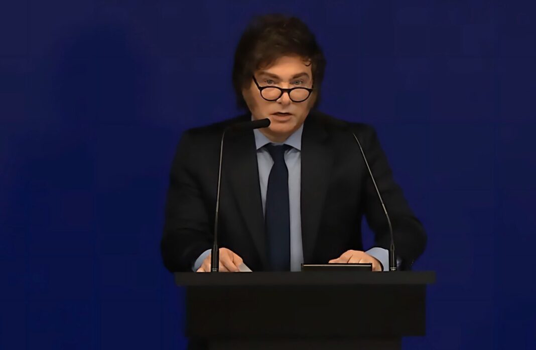 El presidente Javier Milei durante un acto