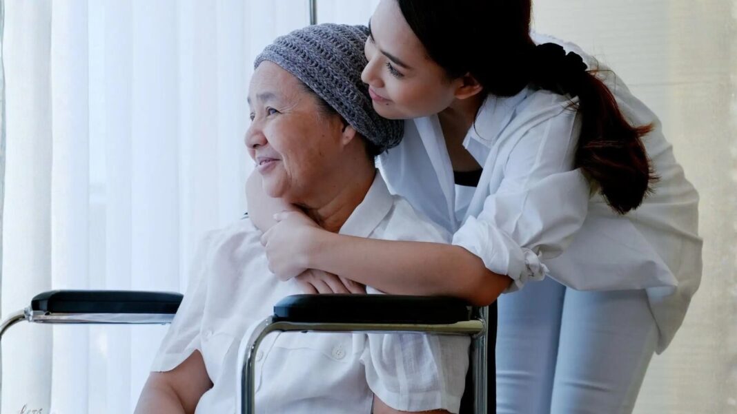Trabajador con cáncer en su puesto de trabajo
