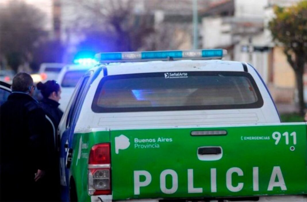 Fotografía de archivo de la Agencia Noticias Argentinas sobre el asesinato del comisario en Villa Dorrego