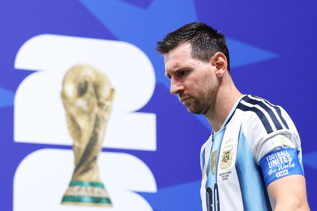 Lionel Messi con la camiseta de Argentina en el MetLife Stadium antes de la final del Mundial