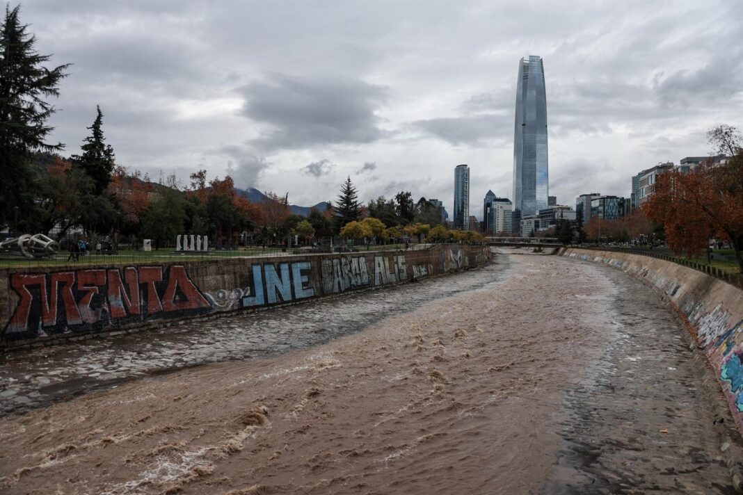 Inundaciones en el norte de Chile tras lluvias torrenciales