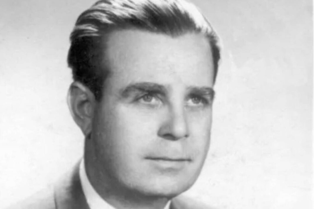 Florin Manoliu, diplomático rumano