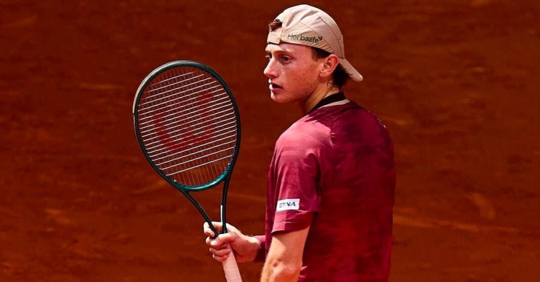 Ignacio Buse durante partido de cuartos de final en ATP 250 de Kitzbühel 2026