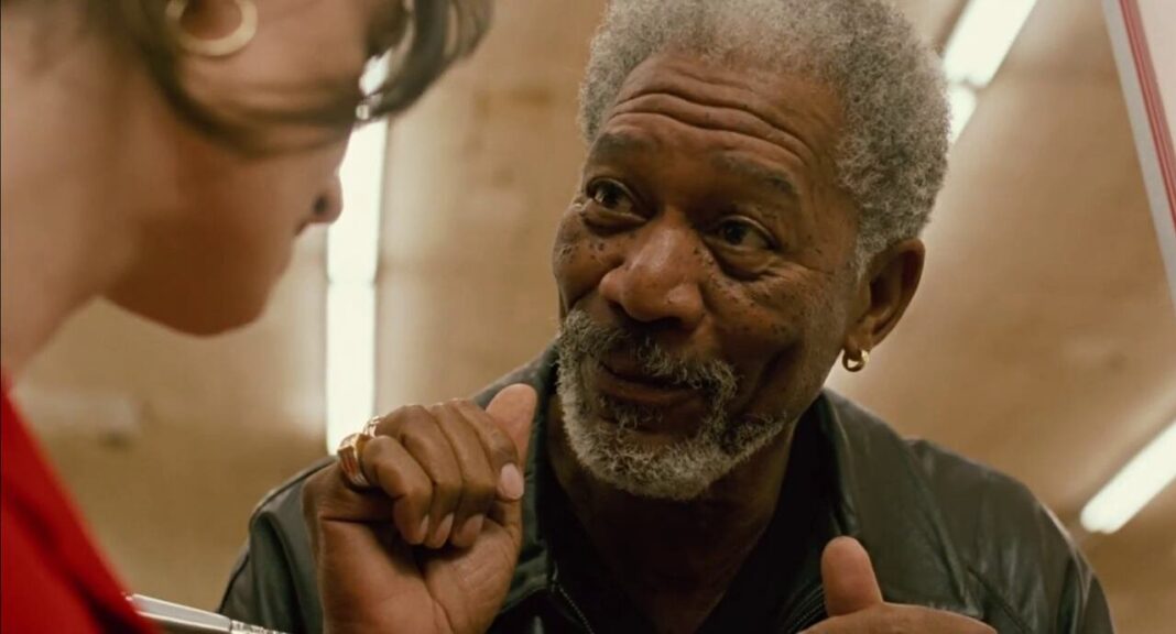 Morgan Freeman en una escena de la película Dame 10 razones