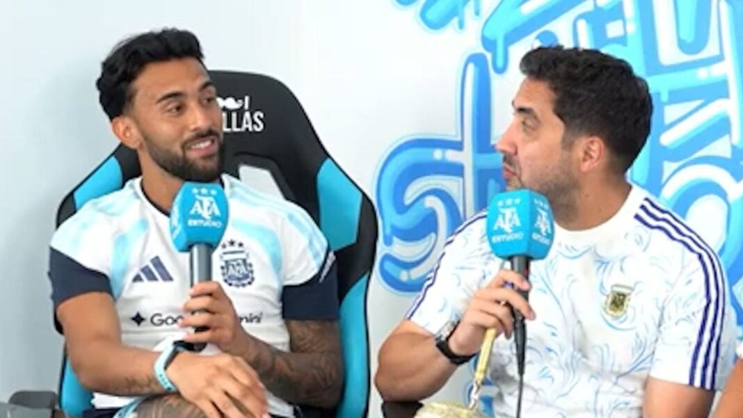 Nicolás González durante una entrevista en AFA Estudio