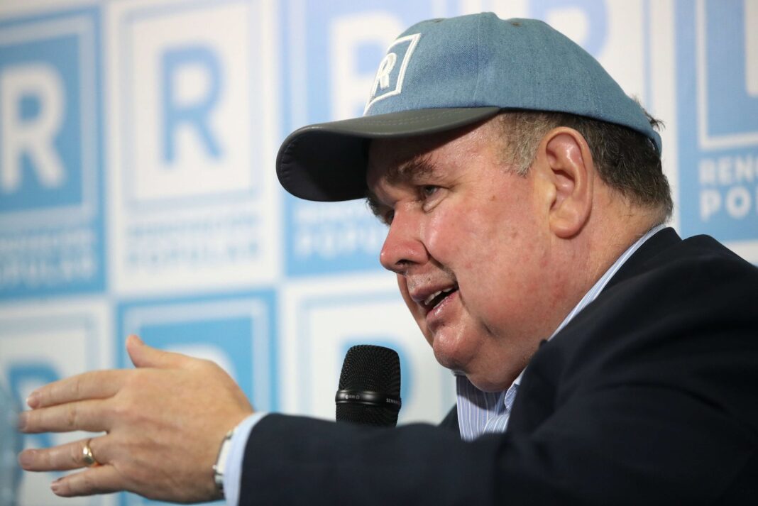 Rafael López Aliaga en evento político