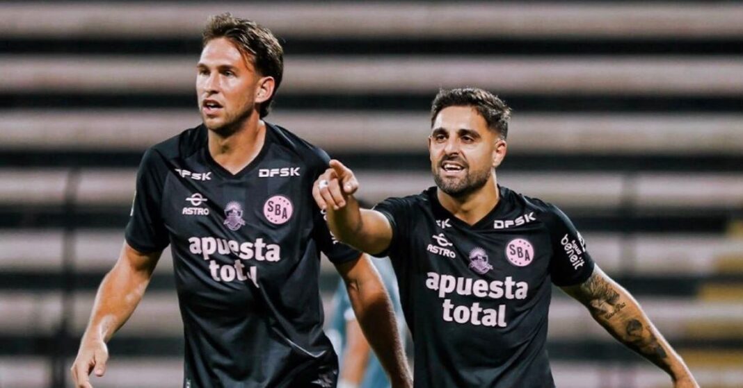 Jugadores de Sport Boys celebrando la clasificación a cuartos de final de la Copa de la Liga 2026