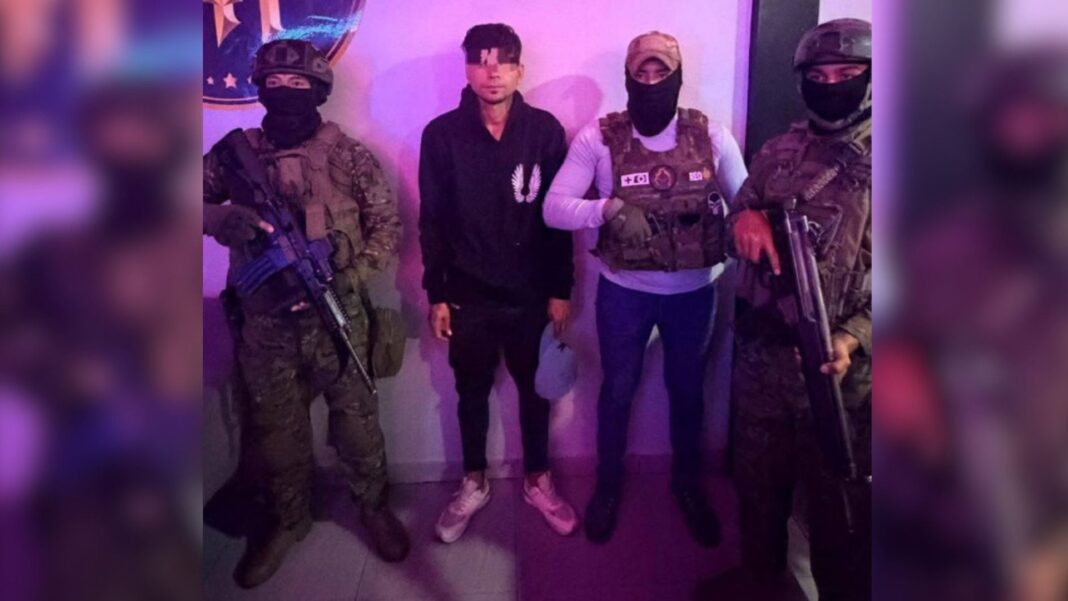 Cuerpo decapitado colgado de un puente en Quito